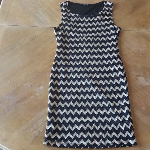 Cute Missoni style Stretchy Dress - Picture 1 of 7